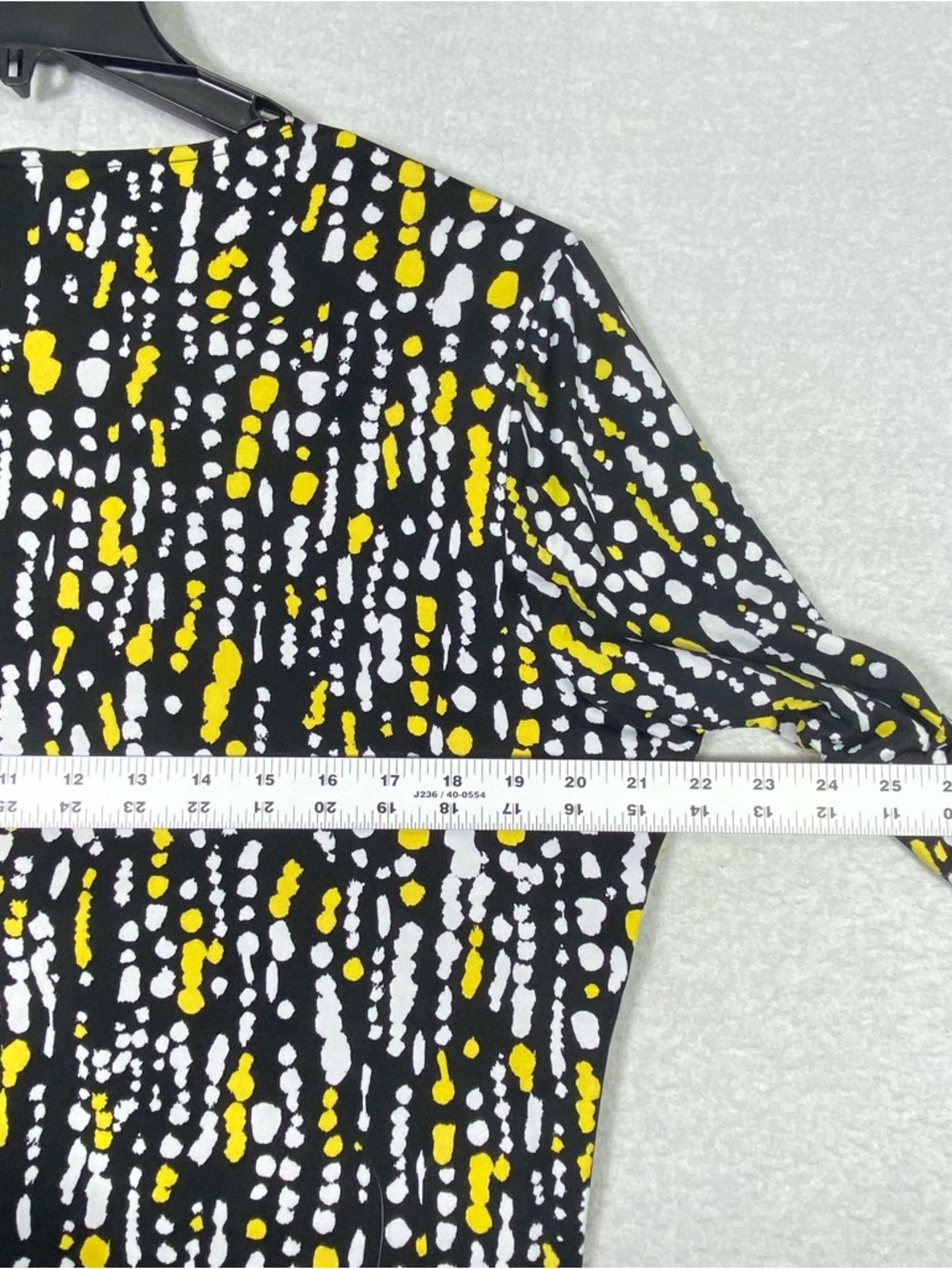 Laura Ashley Dot Pattern Blouse Women XL Yellow Black V-Neck Empire Waist Career - Picture 10 of 11